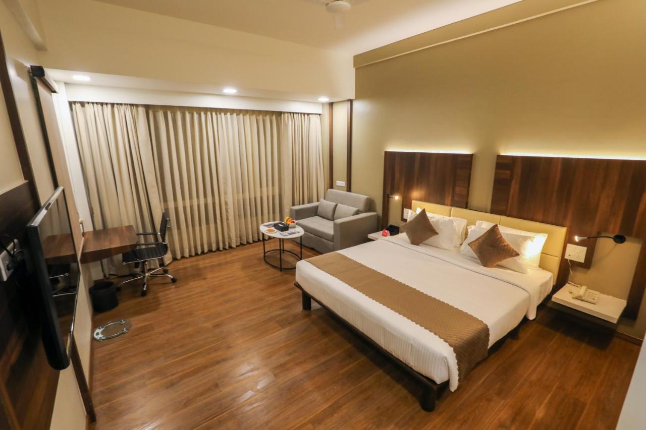 Spree Hotel Aurangabad Ngoại thất bức ảnh